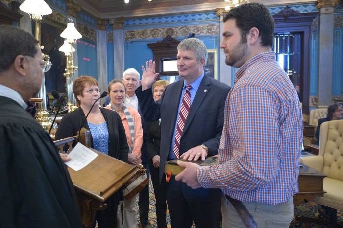 Hansen sworn in as 34th District senator.